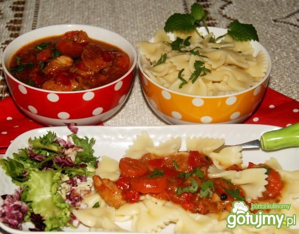 Gulasz z indyka z warzywami 2