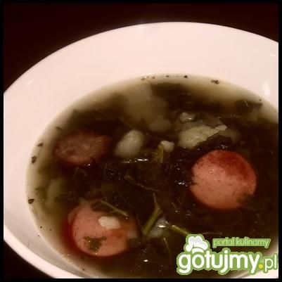 Gulasz z jarmużu i kiełbasy Gulasz z jarmużu i kiełbasy