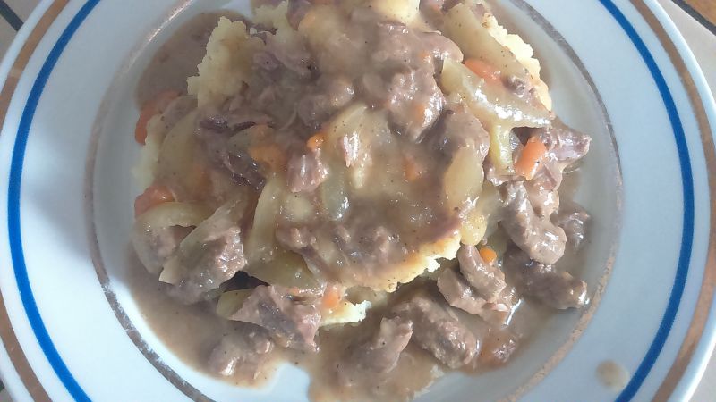 Gulasz z karczku na kolorowo Gulasz z karczku na kolorowo