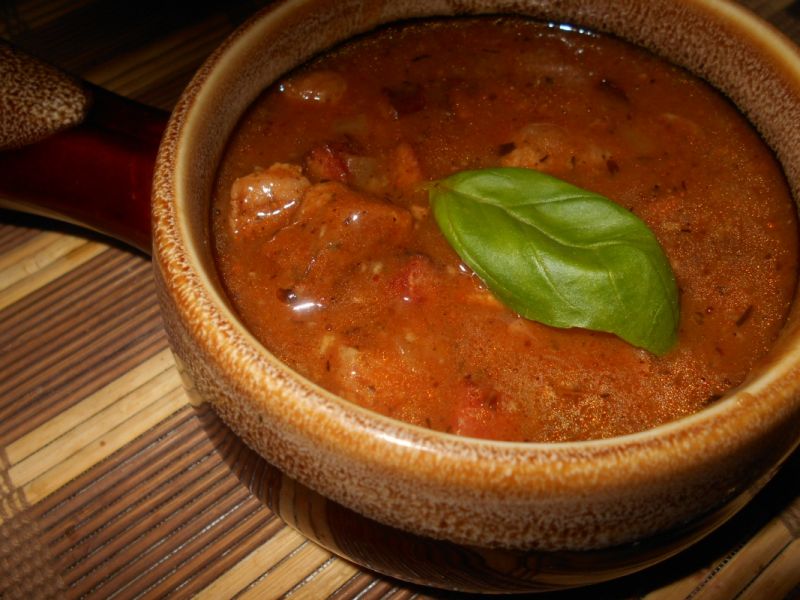 Gulasz z kiełbasą i teriyaki Gulasz z kiełbasą i teriyaki