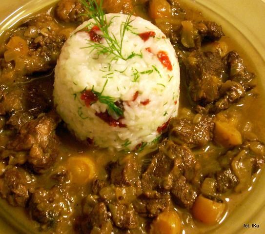 Gulasz z owocami suszonymi