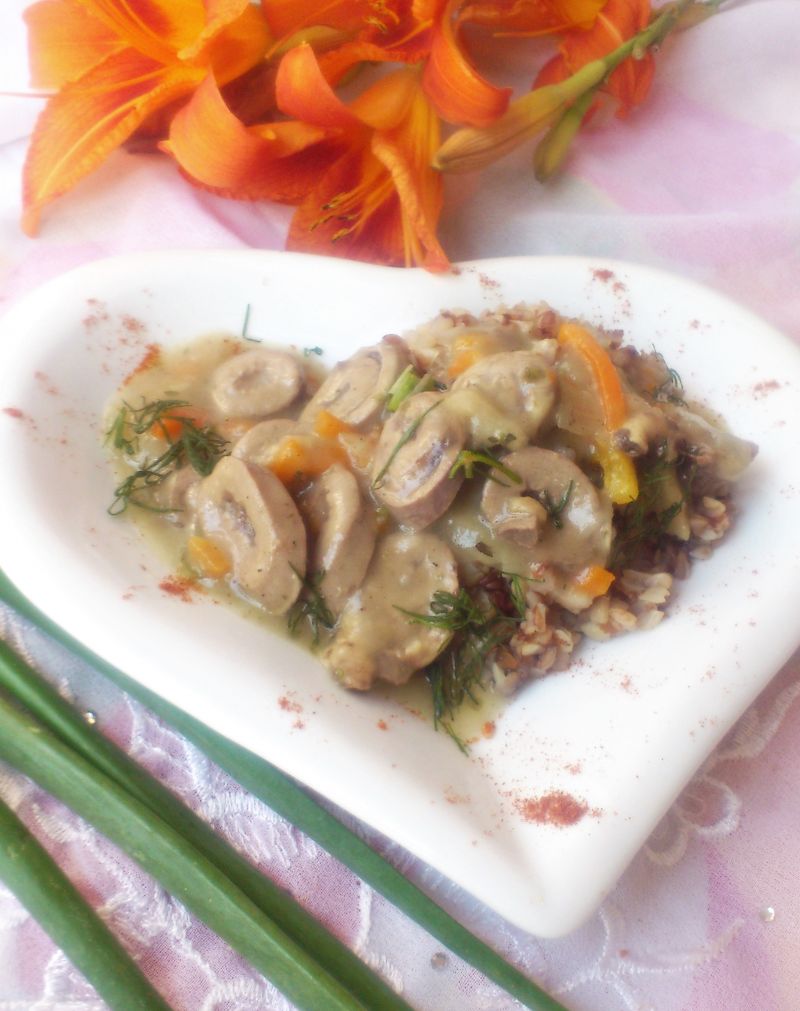 Gulasz z serduszek drobiowych