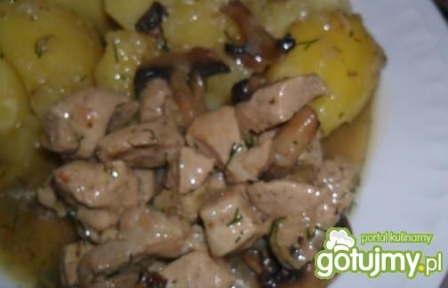 Gulasz z suszonymi grzybami