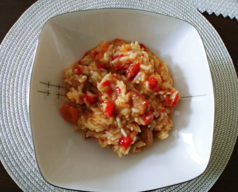 Gulasz z szynki z kolorową papryką