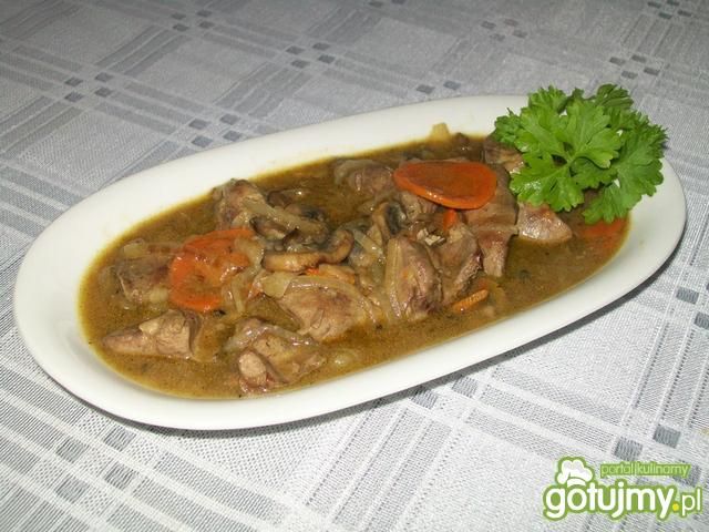 Gulasz z wątróbki z pieczarkami Gulasz z wątróbki z pieczarkami
