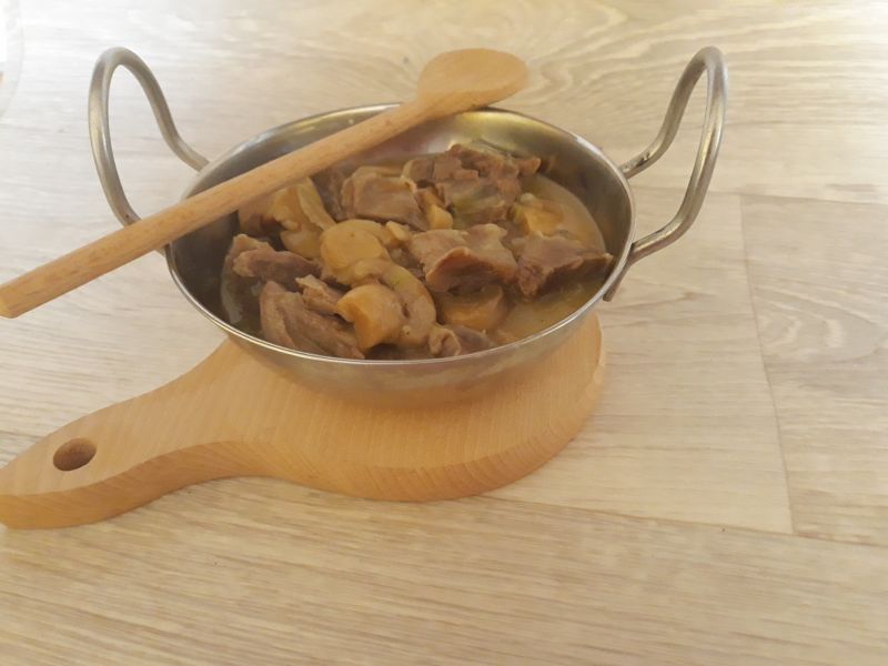 Gulasz z żołądków indyczych Gulasz z żołądków indyczych