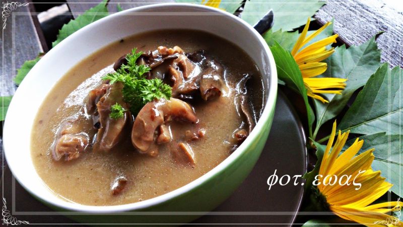 Gulasz z żołądków z grzybami Gulasz z żołądków z grzybami