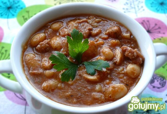 Gulasz ze schabu i fasoli