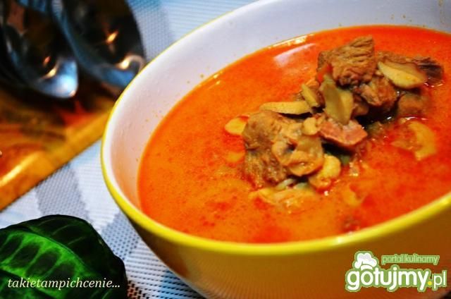 Gulaszowy kociołek z grzybami