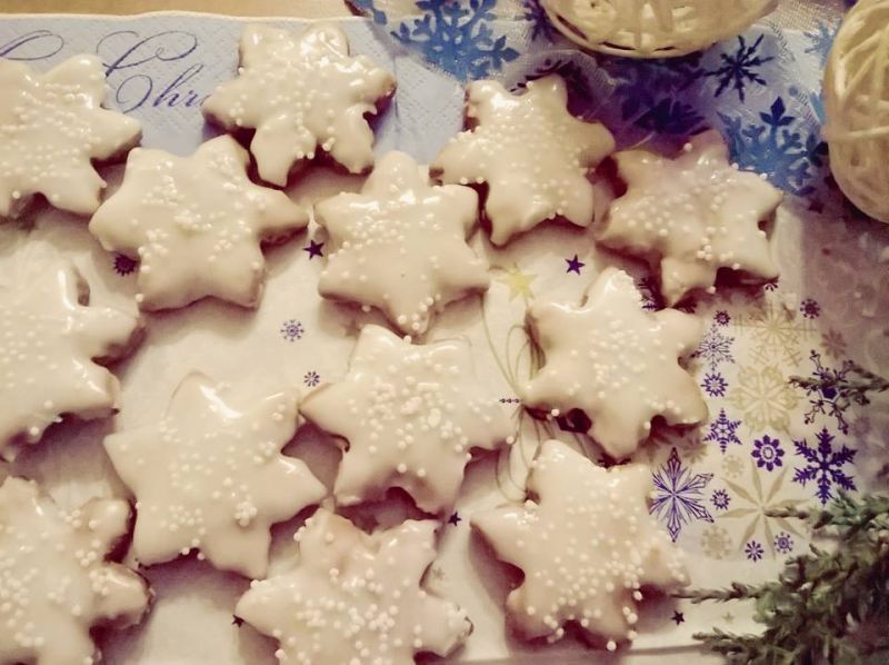 Gwiazdeczki lukrowane