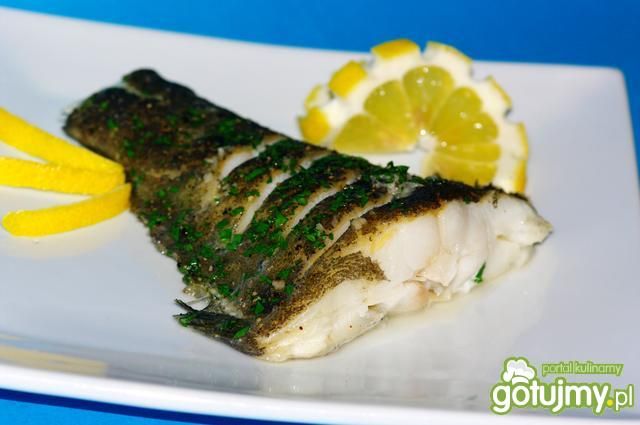 Halibut z masłem czosnkowym