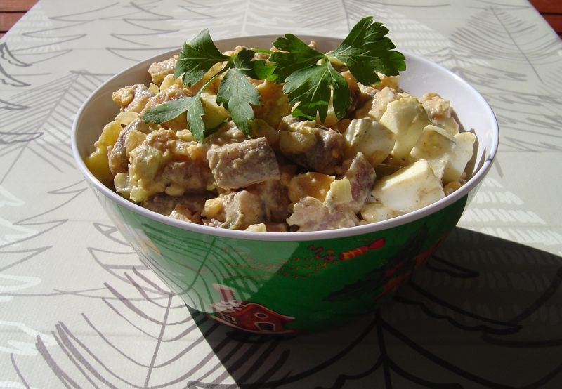 Hekele / śląska sałatka śledziowa