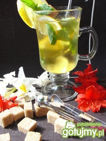 Herbata miętowo cytrynowa na upały Herbata miętowo cytrynowa na upały