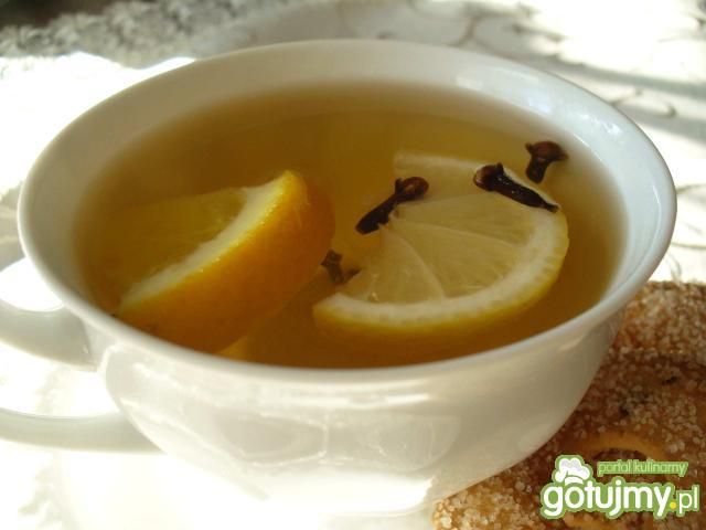 Herbata z goździkami