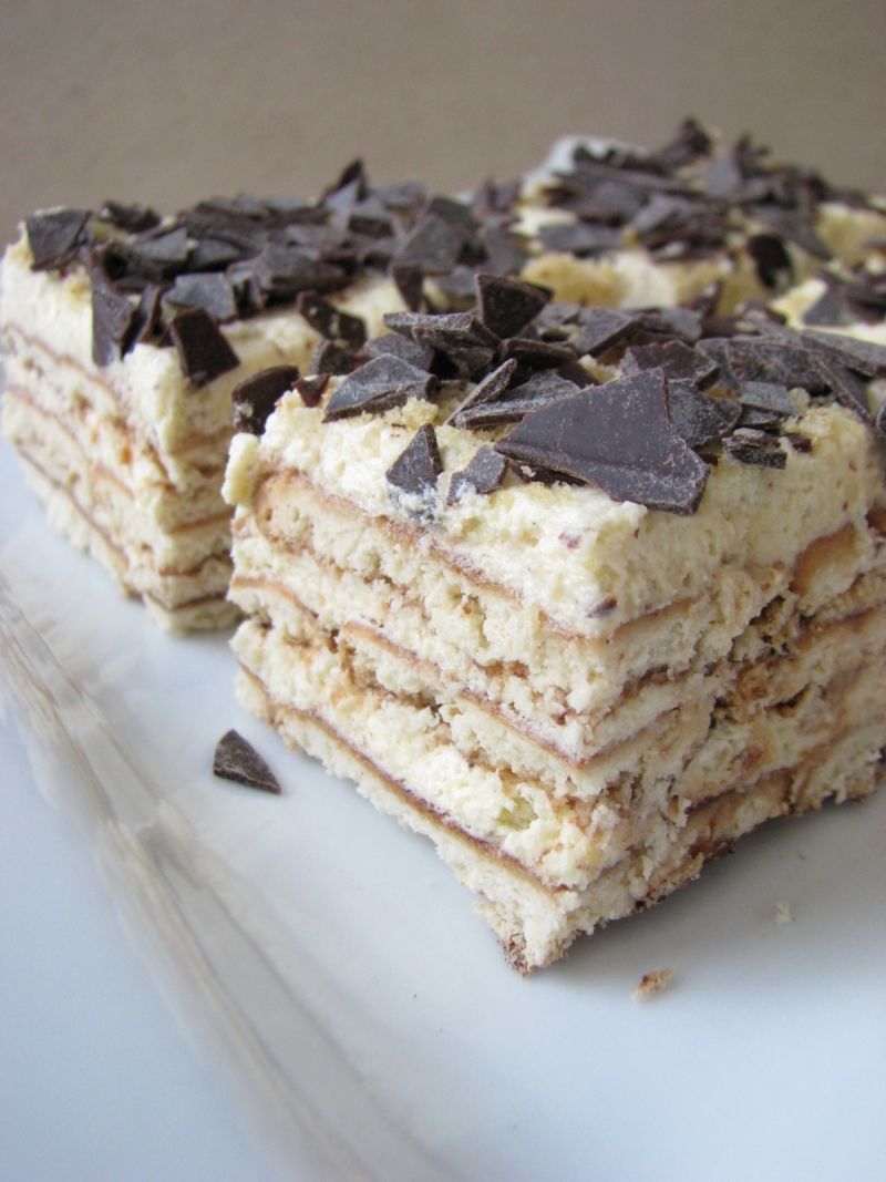 Herbatnikowe tiramisu z orzechami