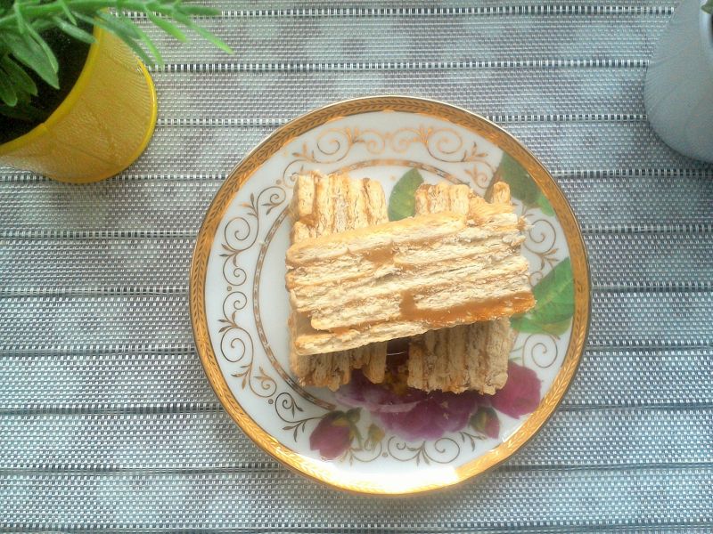 Herbatnikowy przekłądaniec