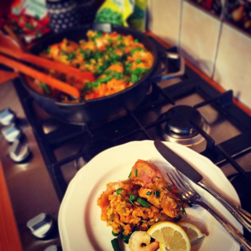 Hiszpańska paella mixta 