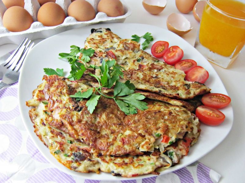Hiszpańska tortilla z ziemniakami i szynką