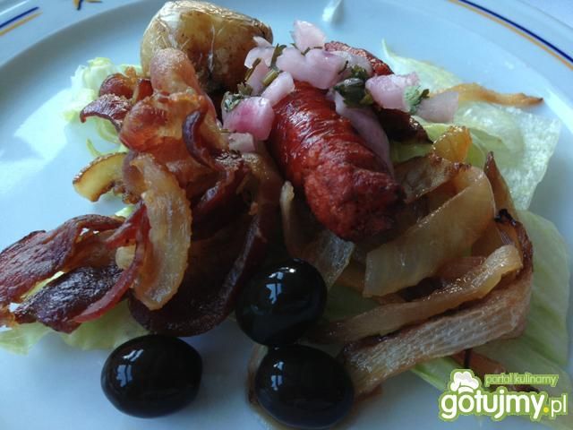 Hiszpańskie wariacje z chorizo. Hiszpańskie wariacje z chorizo.