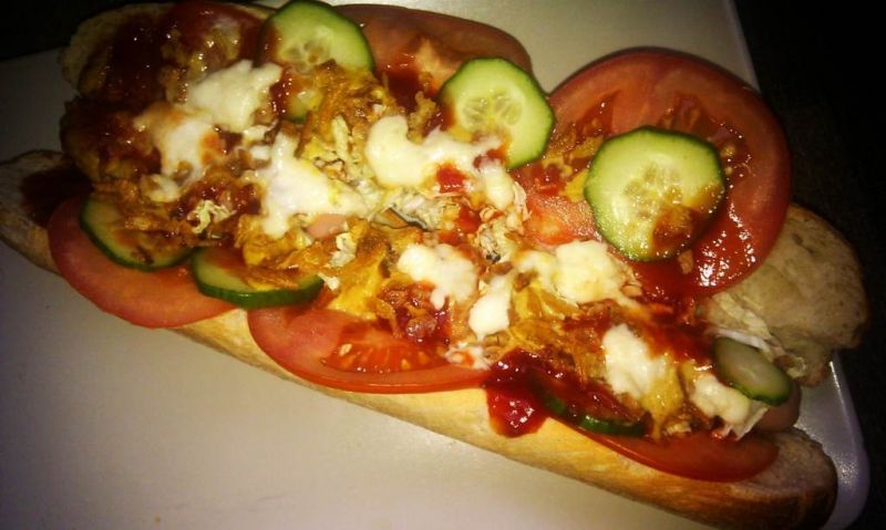 Hod dogi z warzywami i mozzarellą