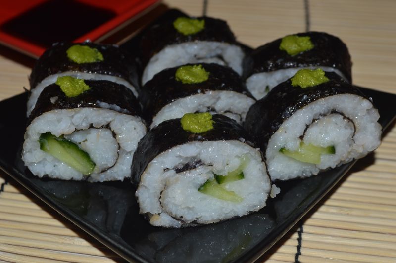 Hosomaki z ogórkiem Hosomaki z ogórkiem