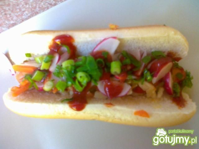 hot dog z rzodkiewką hot dog z rzodkiewką