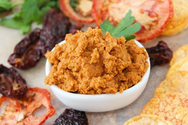 Hummus z suszonymi pomidorami Hummus z suszonymi pomidorami