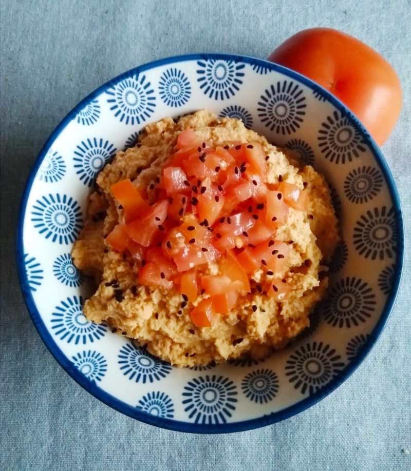 Hummus z suszonymi pomidorami Hummus z suszonymi pomidorami