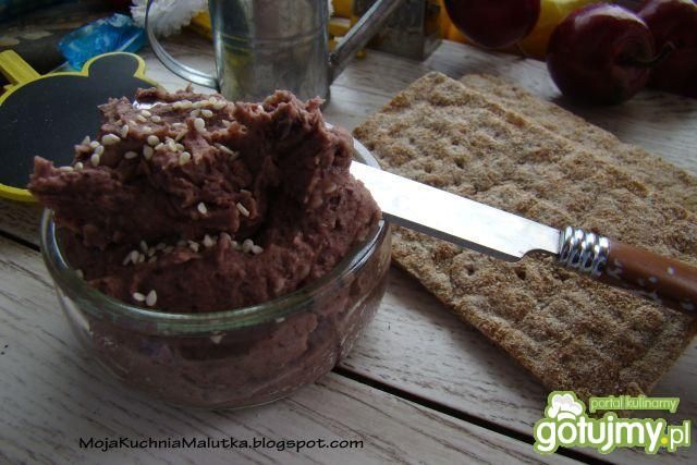 Humus z czerwonej fasoli 