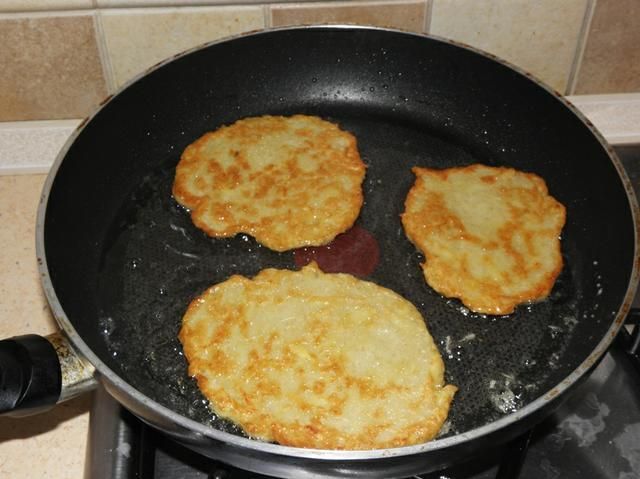 Idealne placki ziemiaczane.