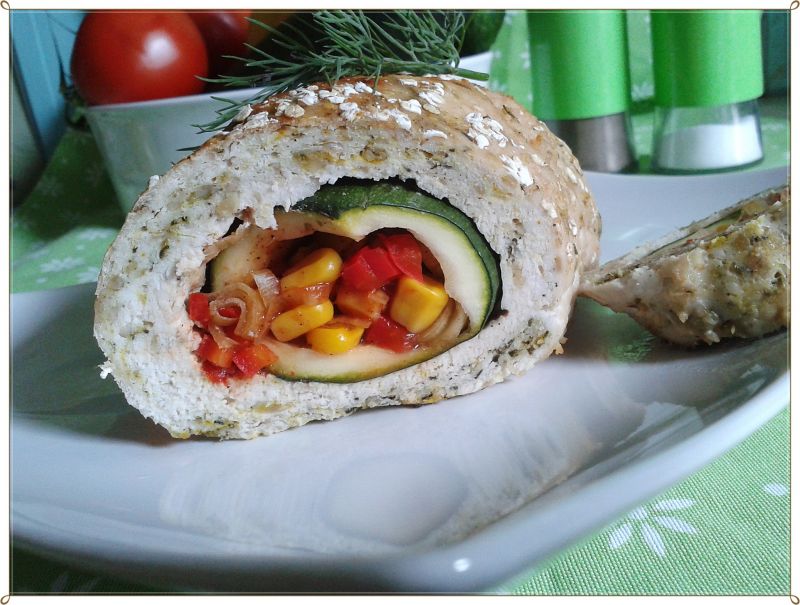 Indycza pieczeń z cukiniowym oczkiem Indycza pieczeń z cukiniowym oczkiem