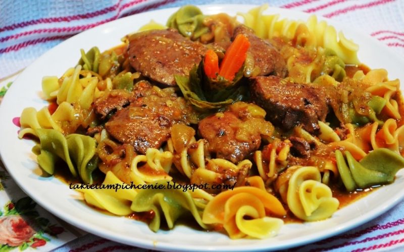 Indycza wątróbka w sosie 