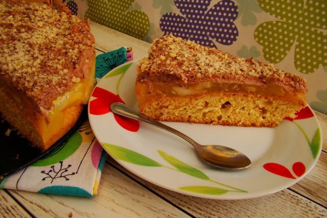 Jabłecznik na biszkopcie