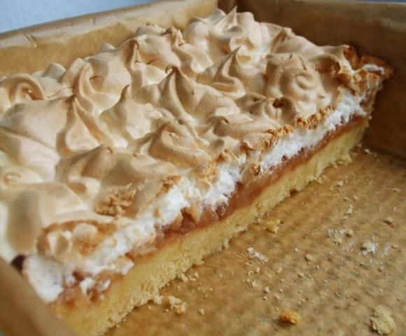 Jablecznik z beza Jablecznik z beza