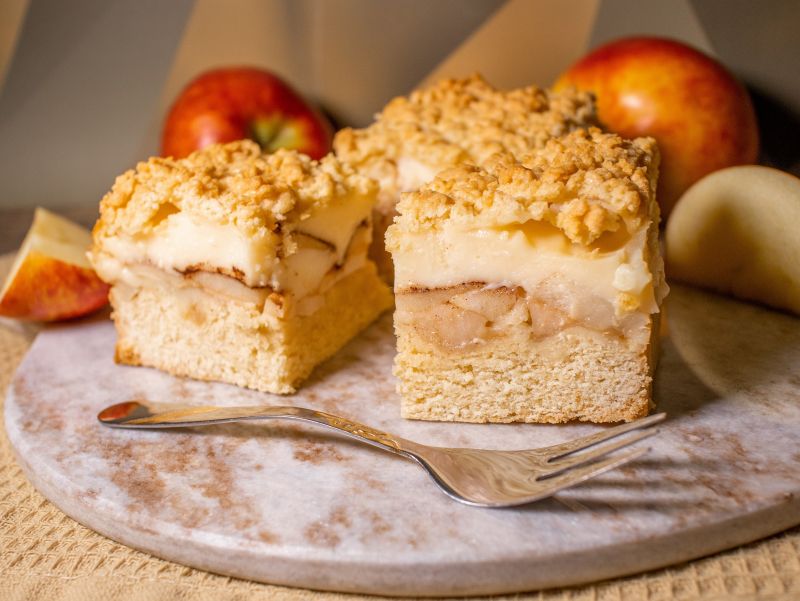 Jabłecznik z budyniem