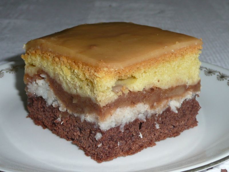 Jabłecznik z chałwą i kokosem Jabłecznik z chałwą i kokosem