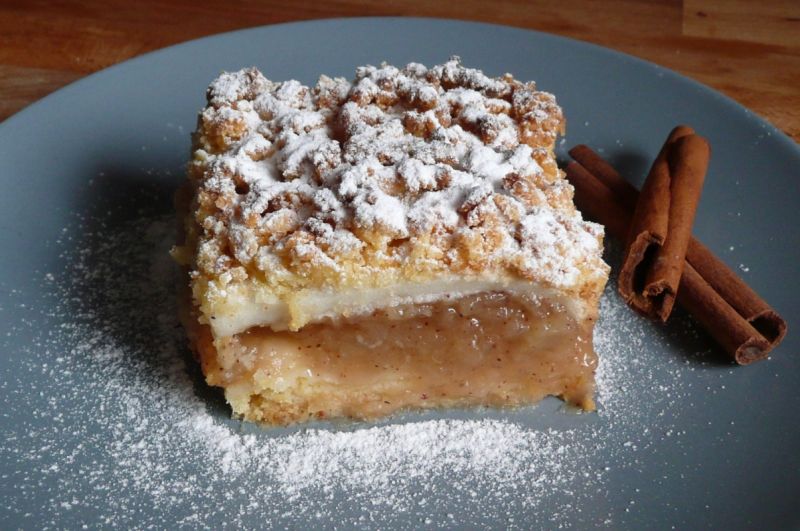 Jabłecznik z cynamonem i pianką Elfi