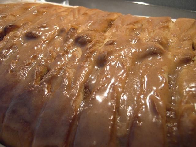 Jablecznik z zimnego ciasta drozdzowego Jablecznik z zimnego ciasta drozdzowego