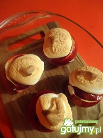 Jabłka pieczone z bezą