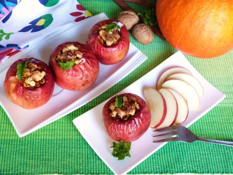 Jabłka pieczone z dynią i orzechami Jabłka pieczone z dynią i orzechami