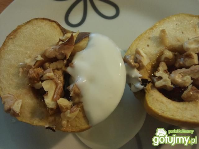 Jabłka pieczone z orzechami i żurawiną Jabłka pieczone z orzechami i żurawiną