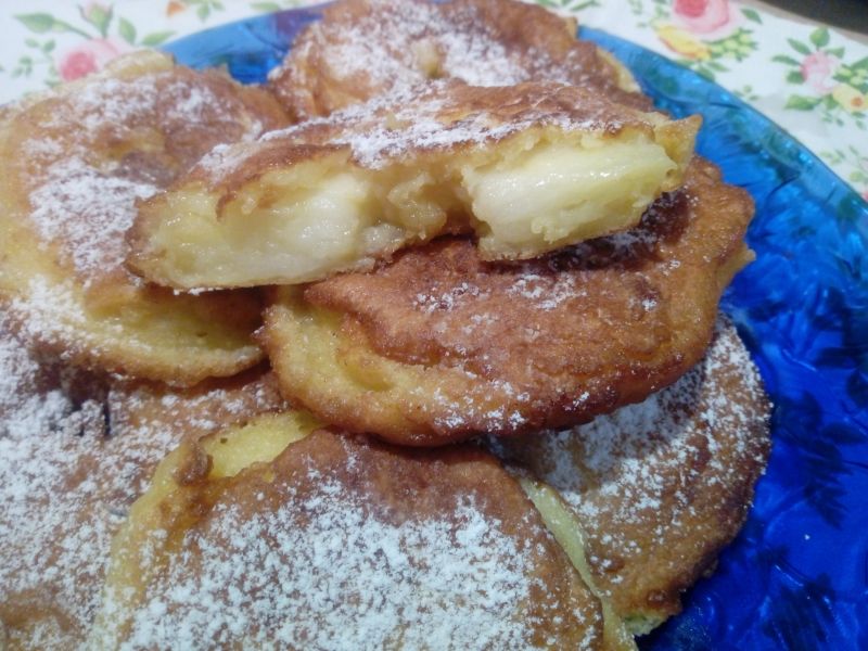 Jabłka smażone w cieście