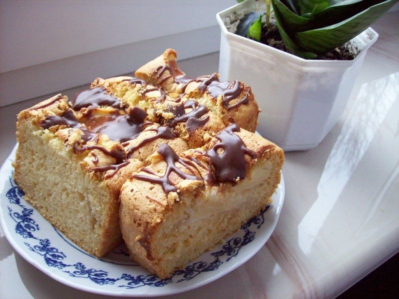 Jabłka w biszkopcie Jabłka w biszkopcie