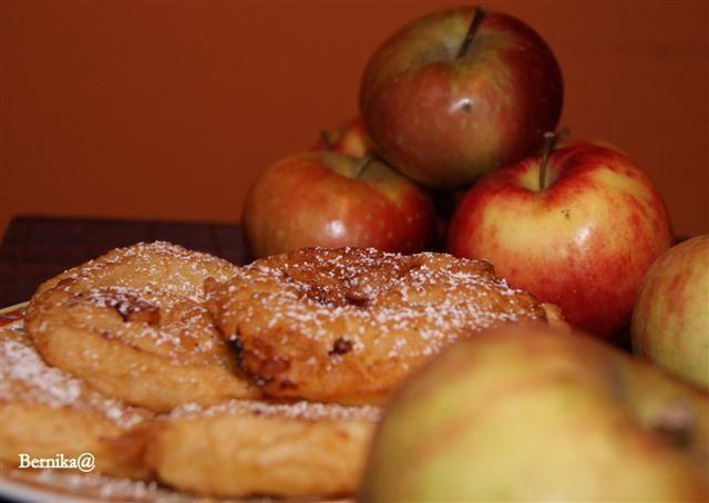 Jabłka w cieście