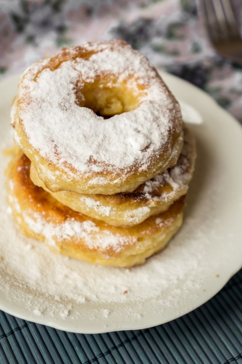 Jabłka w cieście naleśnikowym