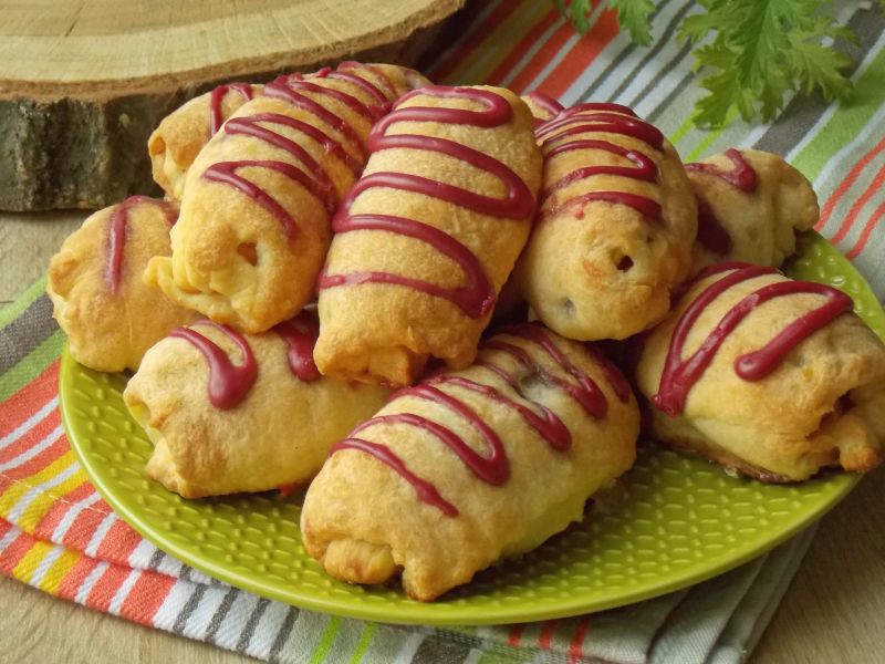 Jabłka w cieście twarogowym 