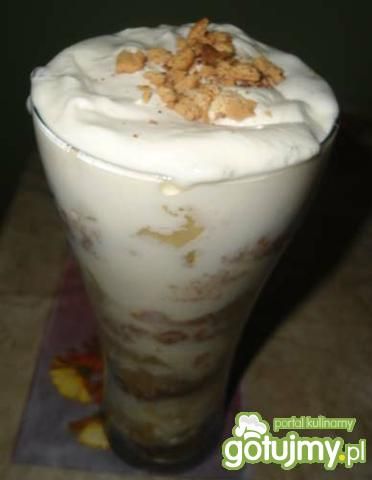 Jabłka z bitą śmietaną 3 Jabłka z bitą śmietaną 3