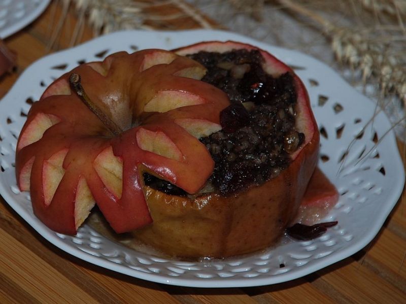 Jabłka z kaszanką z grilla