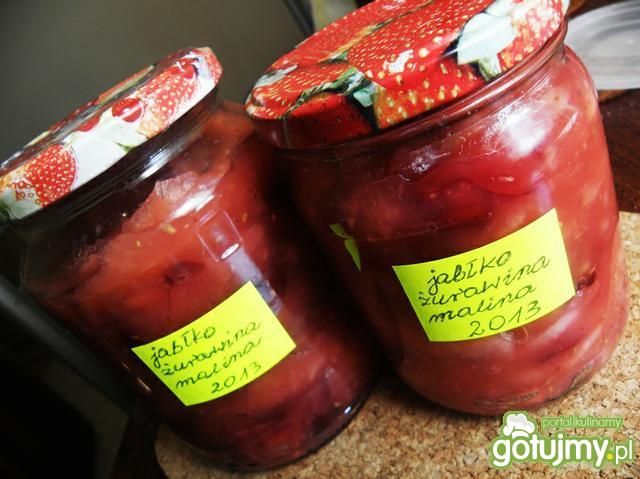 Jabłka z żurawiną i malinami na zimę