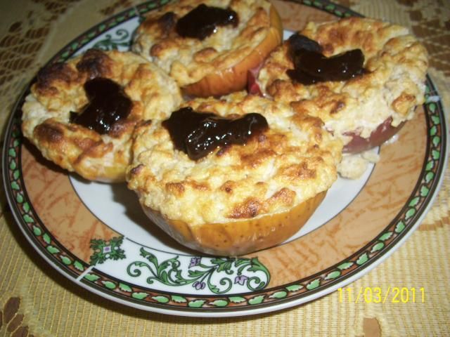 Jabłka zapiekane z twarożkiem